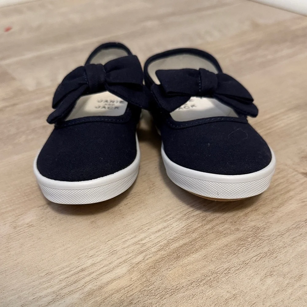 Janie and Jack Black Dress Shoes with Bow